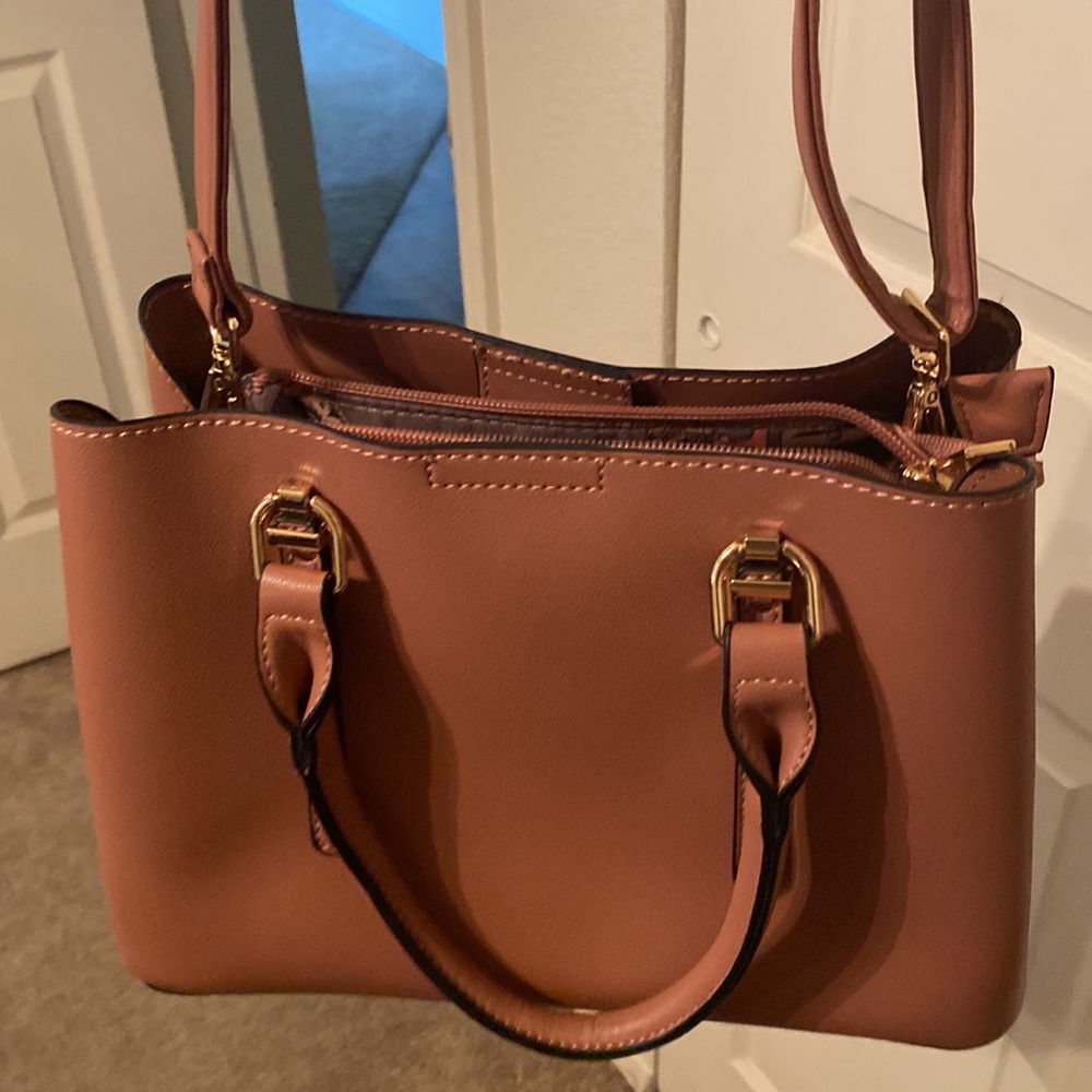 Purse - Picture 3 of 3